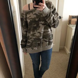 Camo sweatshirt